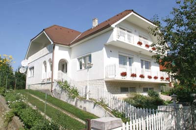 vasicsek_laszlonehaz