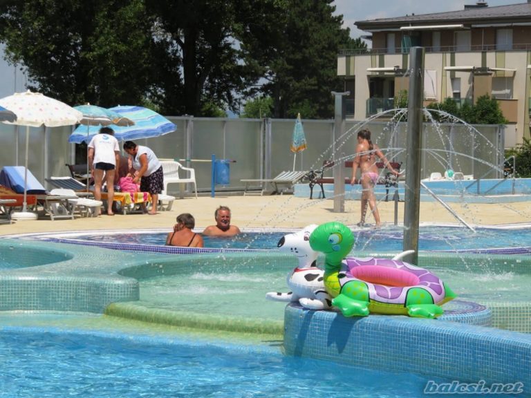 balatonszemes elmenyfurdo 06 Élményfürdő