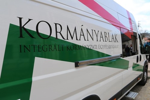 kormanyablak busz2 Kormányablak busz